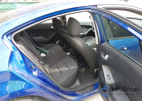 2017 Kia Forte Lx z USA, uszkodzony, nr VIN 3KPFK4A74HE078999